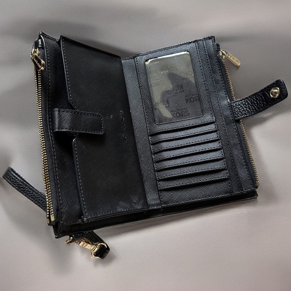 Michael Kors Wristlet Wallet - Picture 5 of 9